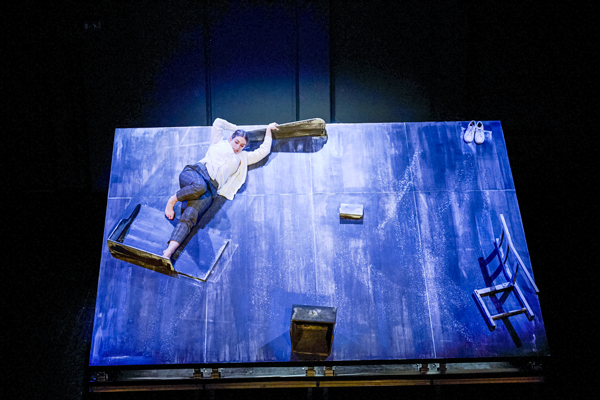 Ich, Samsa | Copyright: Nathan Dreessen